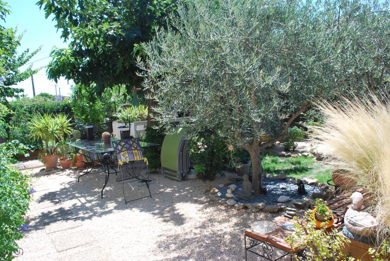 Le Pitchounet Arles Luaran gambar