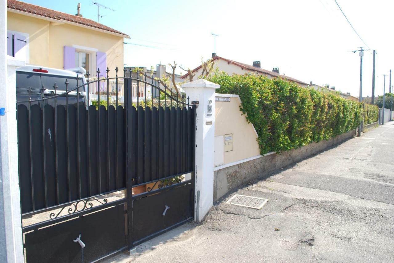 Le Pitchounet Arles Luaran gambar
